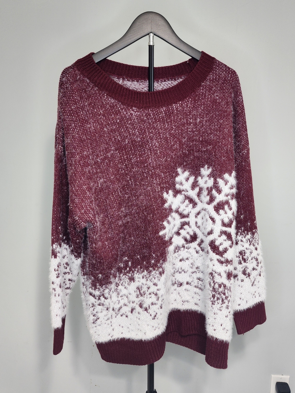 BloomChic Maroon and White Snowflake Crewneck Sweater